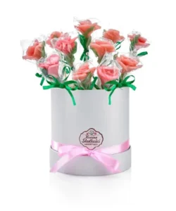 słodki flower box z różyczek - lizaki z karmelu