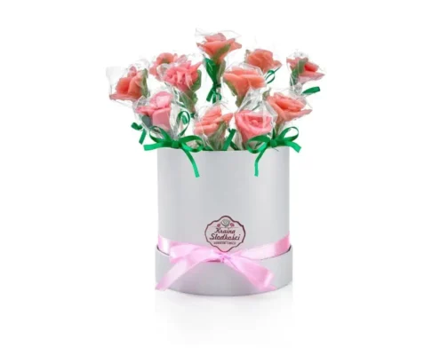 słodki flower box z różyczek