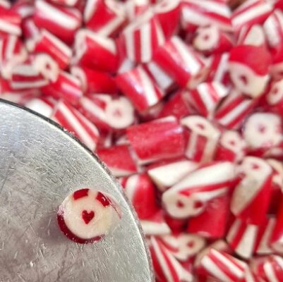 Wycieczka do manufaktury słodyczy - pokazy robienia cukierków